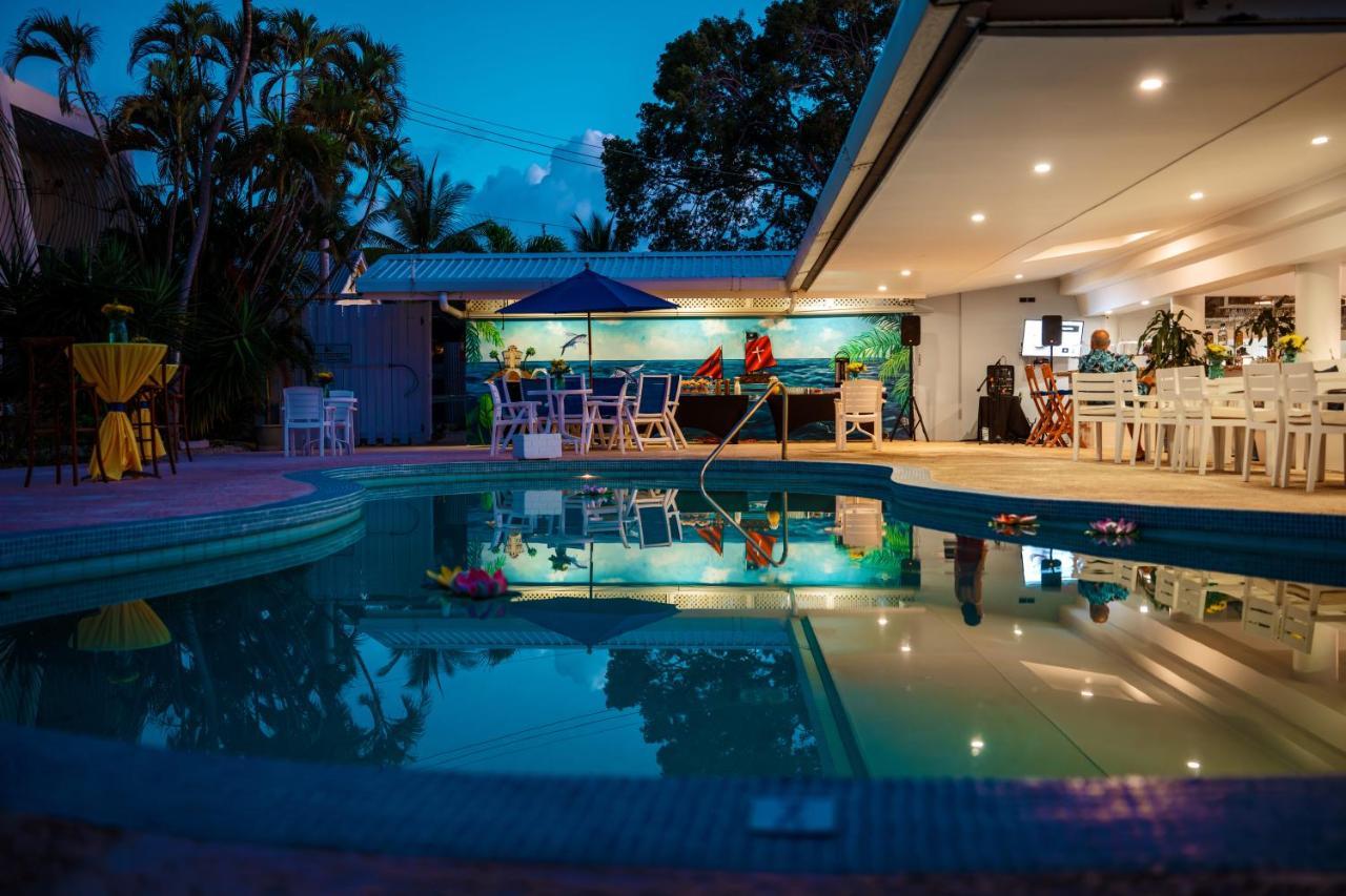 Pirate'S Inn Bridgetown Esterno foto