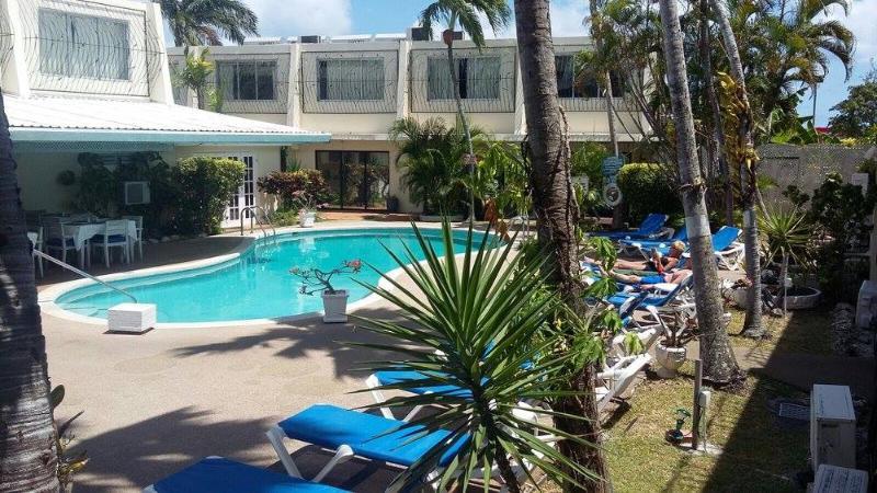 Pirate'S Inn Bridgetown Esterno foto